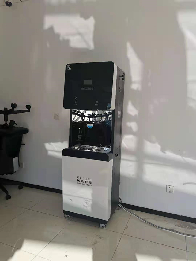 國林小知識：開水器和直飲機有什么區(qū)別？